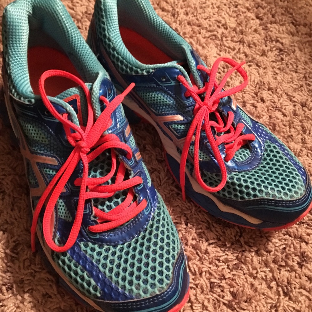 ASICS Tennis Shoes